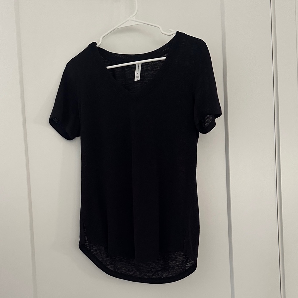 Athleta Breeze Black V-Neck Women's Top